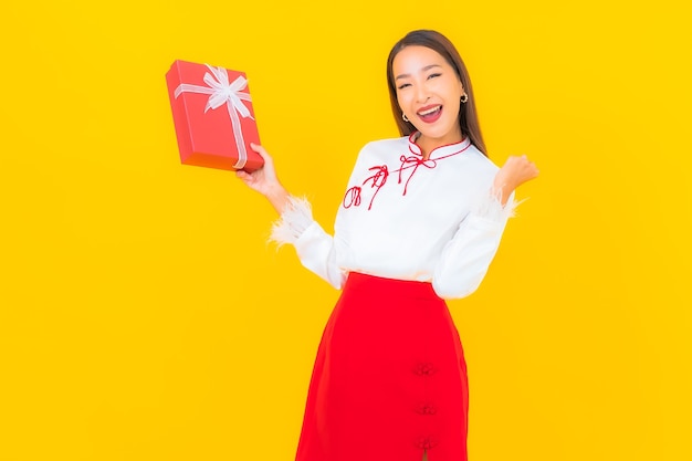 加拿大28策略